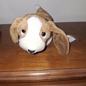 Ty Tracker Beanie Brown and White Plush Dog Toy With Tag